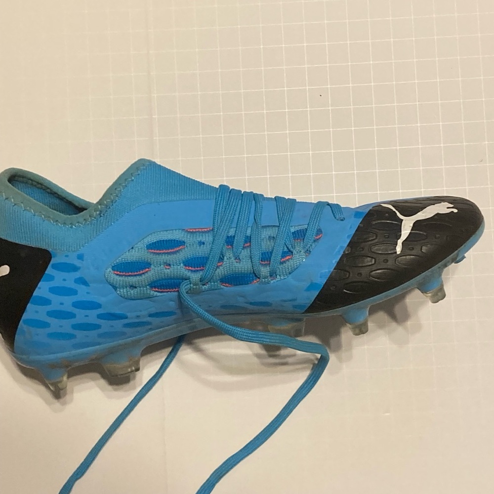 Puma Future Size 6 Cleats